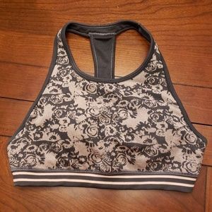 Fabletics sports bra size M
